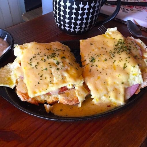 Eggs Benedict